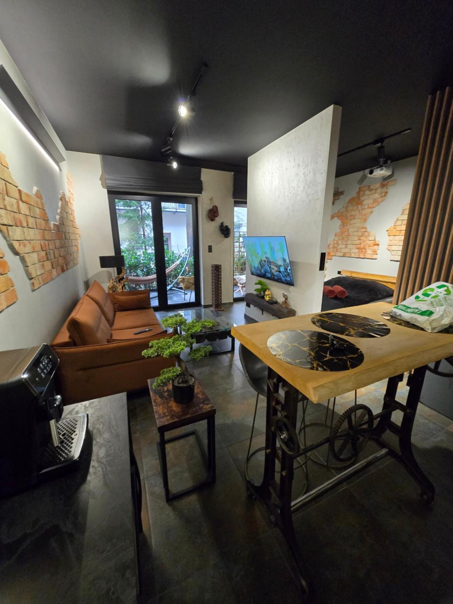 Luxury Spa City Center Apartments, Pool & Sauna & Gym & Self Check In 24 H & Free Parking คราคูฟ ภายนอก รูปภาพ