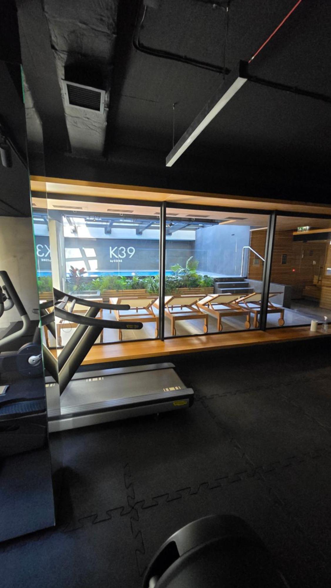 Luxury Spa City Center Apartments, Pool & Sauna & Gym & Self Check In 24 H & Free Parking คราคูฟ ภายนอก รูปภาพ